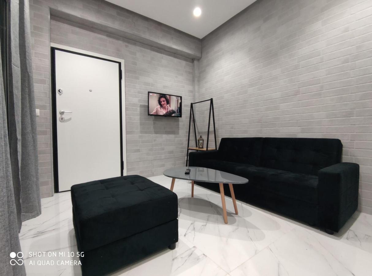Modern Apartment With A Huge Terrace Афины Экстерьер фото