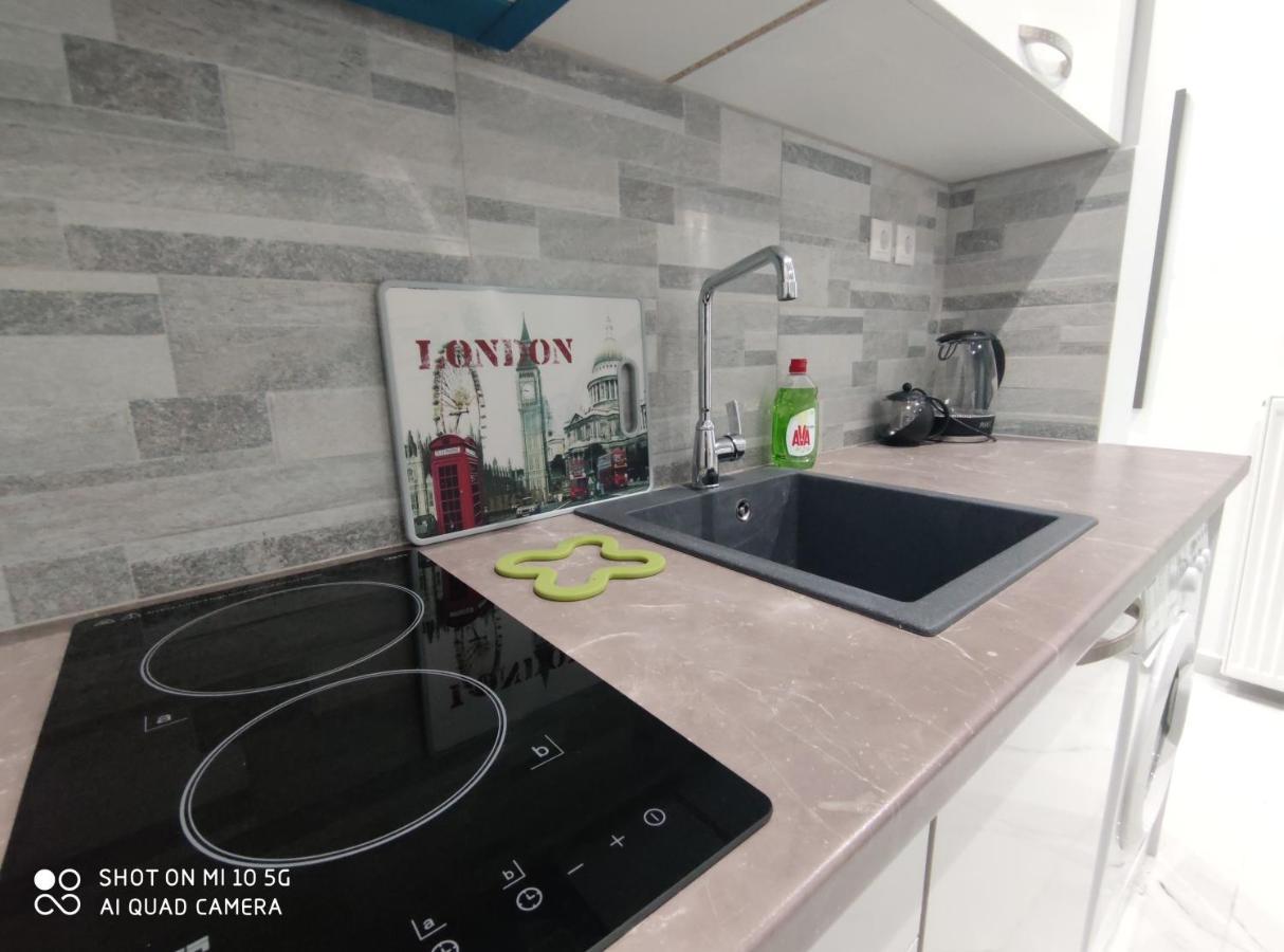 Modern Apartment With A Huge Terrace Афины Экстерьер фото