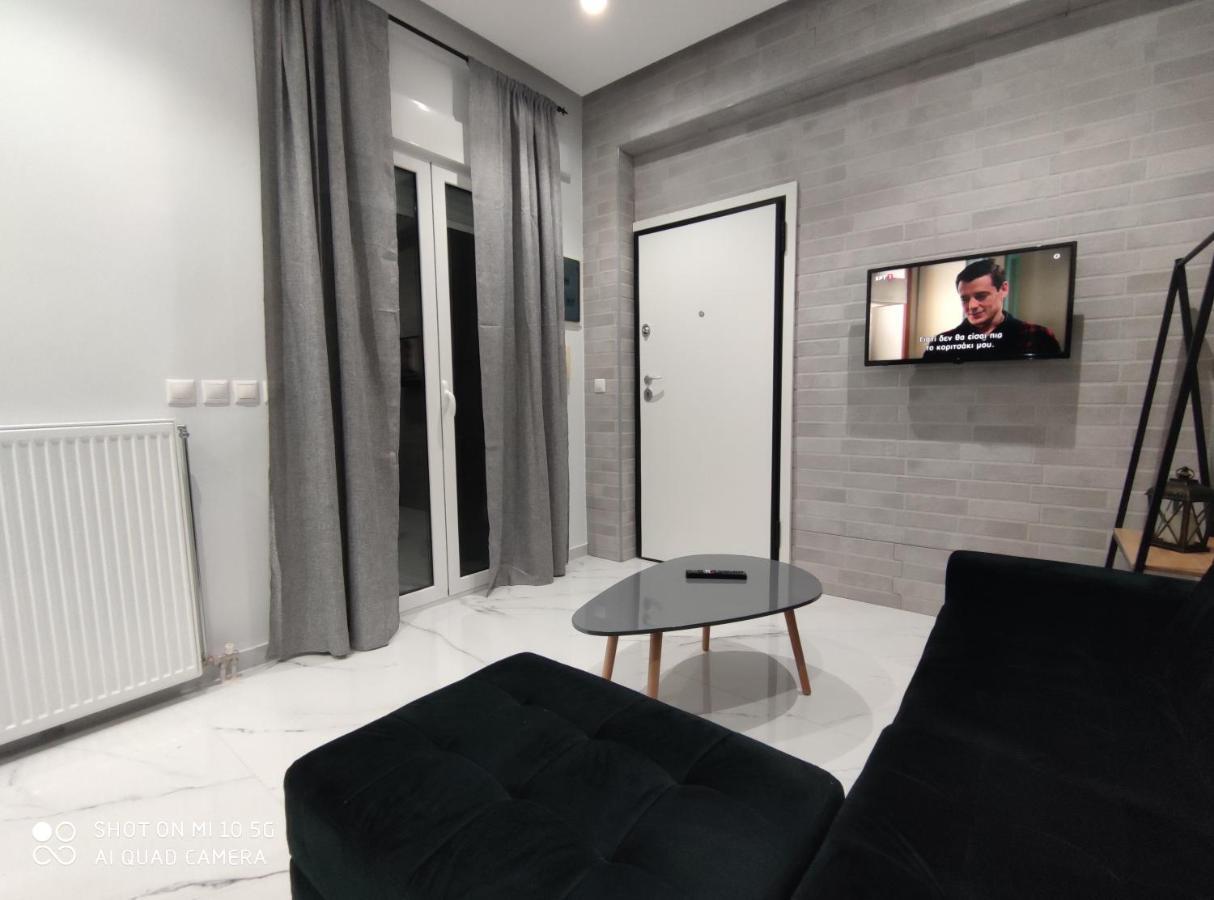 Modern Apartment With A Huge Terrace Афины Экстерьер фото