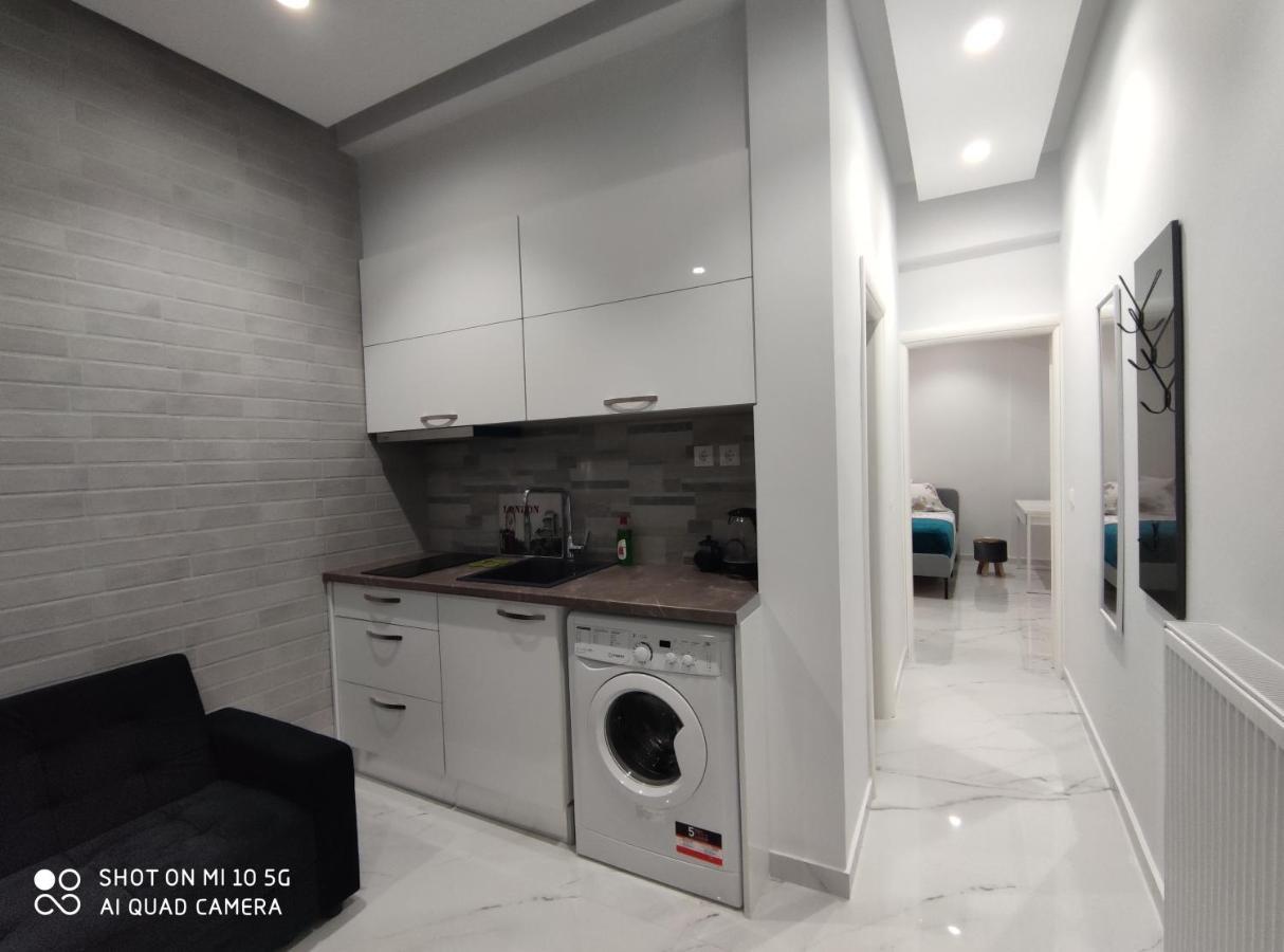Modern Apartment With A Huge Terrace Афины Экстерьер фото